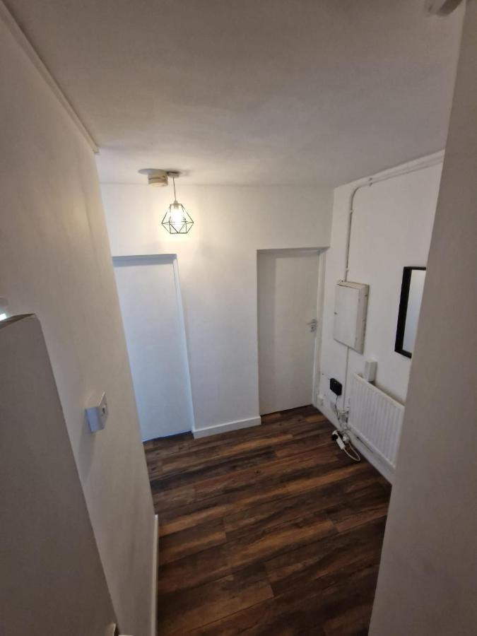 Cozy Room - Only Room Londra Exterior foto